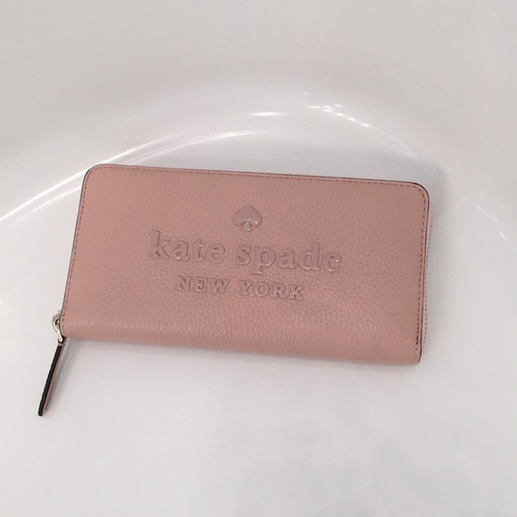 kate spade Handbags - NWOT Kate Spade zip around wallet